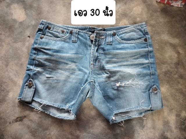 ไม่มีแขน อื่นๆ L อื่นๆ กางเกงยีนส์ขาสั้น