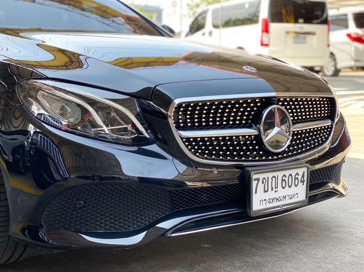 Mercedes-Benz E-Class 2018 E350 Sedan ปลั๊กอินไฮบริด (PHEV) ไม่ติดแก๊ส เกียร์อัตโนมัติ ดำ รูปที่ 2