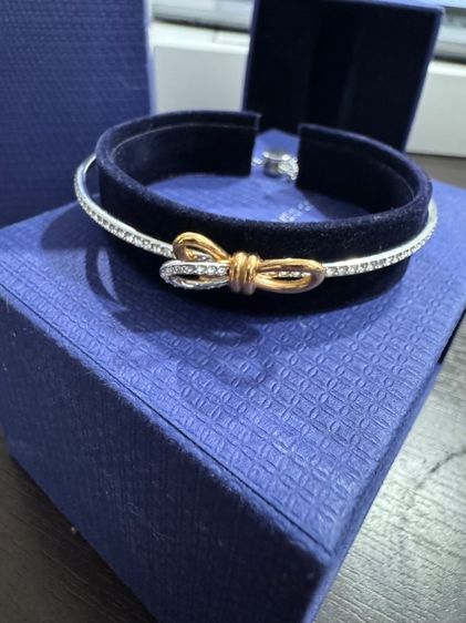 สร้อยข้อมือ swarovski