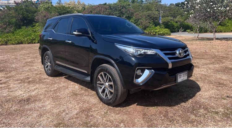 Toyota Fortuner 2015 2.4 G ดีเซล เกียร์อัตโนมัติ ดำ