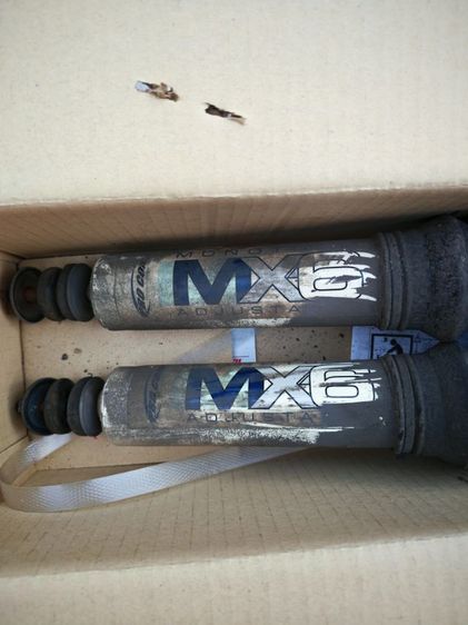 โช้คอัพหลัง ฟอร์จูนเนอร์ procomp mx6, ปรับ 6 ระดับ มือสอง ไม่มีรั่วซึม ใช้มาแล้วประมาณ 140,000 กิโลเมตร รูปถ่ายเพิ่งถอดจากรถ ไม่มีคราบน้ำมัน รูปที่ 2