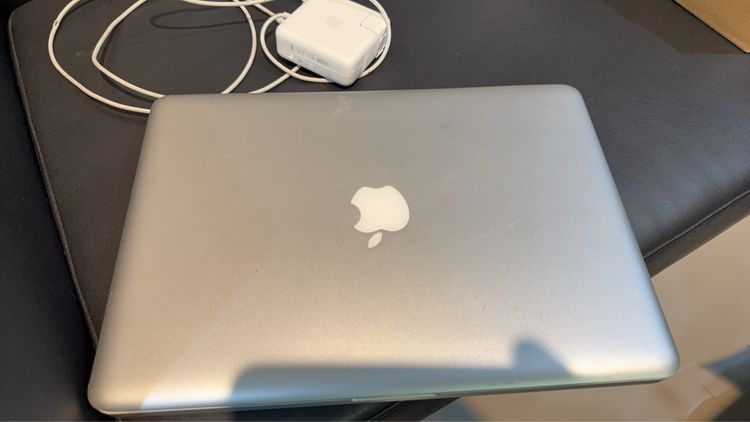 macbook pro 2010 รูปที่ 2