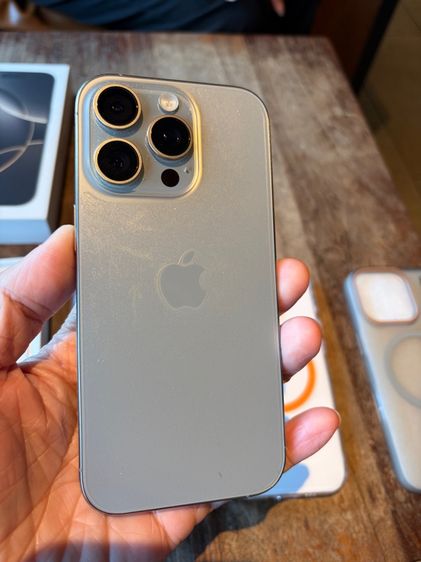 ขายไอโฟน 16 Pro 256 สี natural 🔥แบต 94 🌟✨ประกันเหลือ 30 มีนาคม 69 ไร้รอย รูปที่ 2
