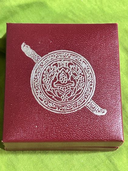 หลวงพ่อโสธรรุ่นกรมตำรวจ 80 ปีพร้อมกล่องเดิมกล่องหนัง รูปที่ 3