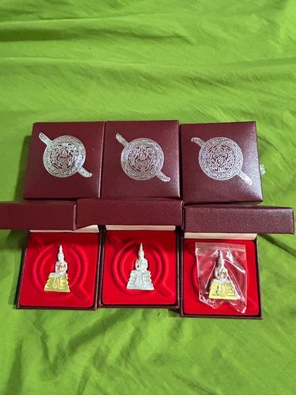 หลวงพ่อโสธรรุ่นกรมตำรวจ 80 ปีพร้อมกล่องเดิมกล่องหนัง รูปที่ 5