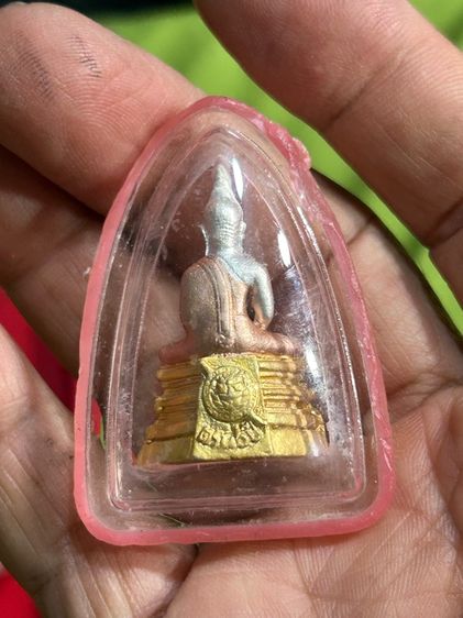 หลวงพ่อโสธรรุ่นกรมตำรวจ 80 ปีราคาองค์ละ 650 บาทรวมส่งเก็บปลายทางสนใจองไหนทักได้เลยครับ รูปที่ 5