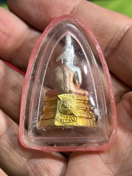 หลวงพ่อโสธรรุ่นกรมตำรวจ 80 ปีราคาองค์ละ 650 บาทรวมส่งเก็บปลายทางสนใจองไหนทักได้เลยครับ รูปที่ 10