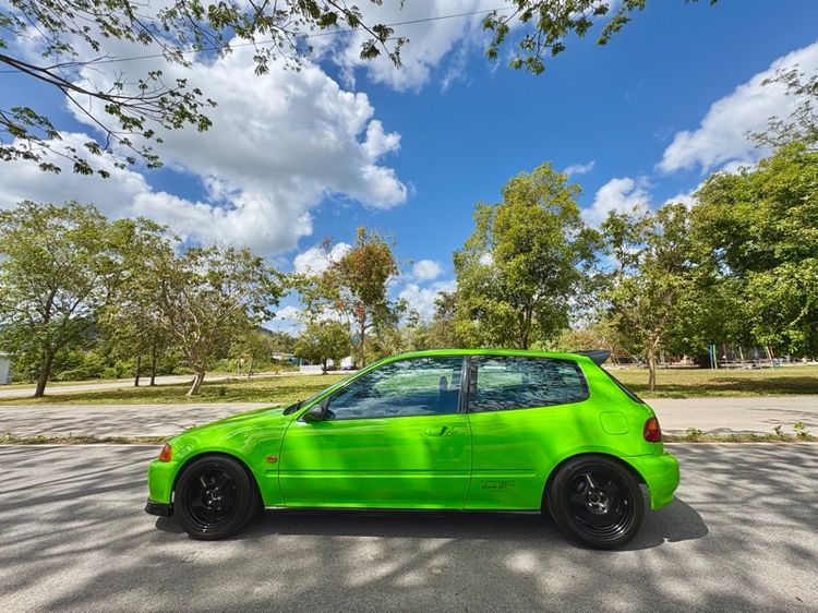 รถ Honda Civic 1.6 VTi EX สี เขียว