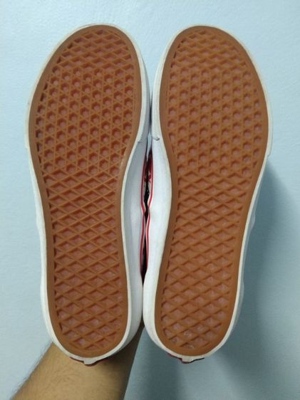 Vans V98 Marvel Slip On 🔴⚪ 🇯🇵🇯🇵 Japan Edition 🇯🇵🇯🇵
Colour Marvel Logo
Size US8 EUR41 CM260
สภาพ มือสอง รองเท้า กล่องครบ ป้ายครบ รูปที่ 6