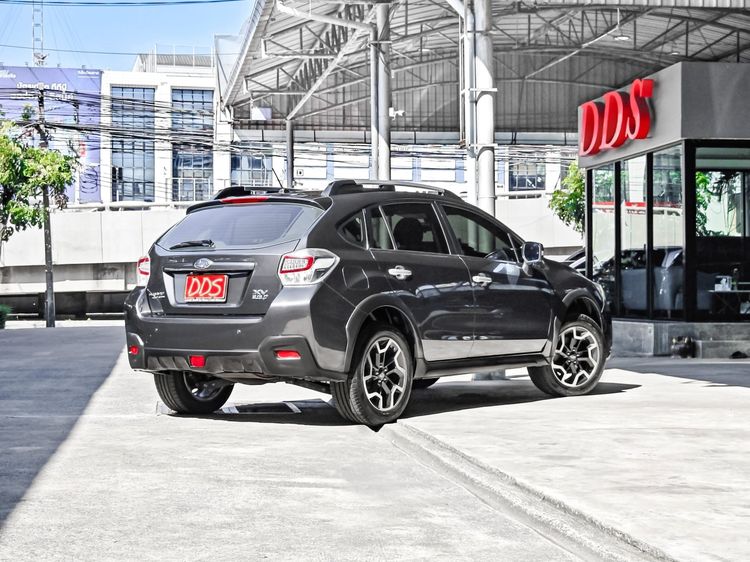 Subaru XV 2017 2.0 XV 4WD Sedan เบนซิน เกียร์อัตโนมัติ เทา รูปที่ 2