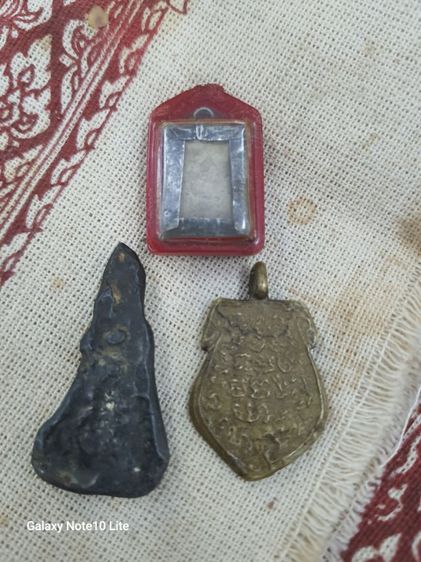 พระบ้าน รูปที่ 2