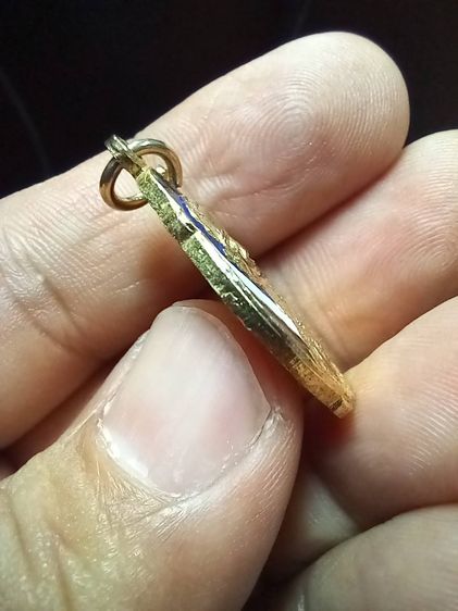 เหรียญในหลวง ร.9 ครบ 4 รอบ ปี 2518 ทองแดงกะไหล่ทอง ลงยาสีธงชาติ รูปที่ 3