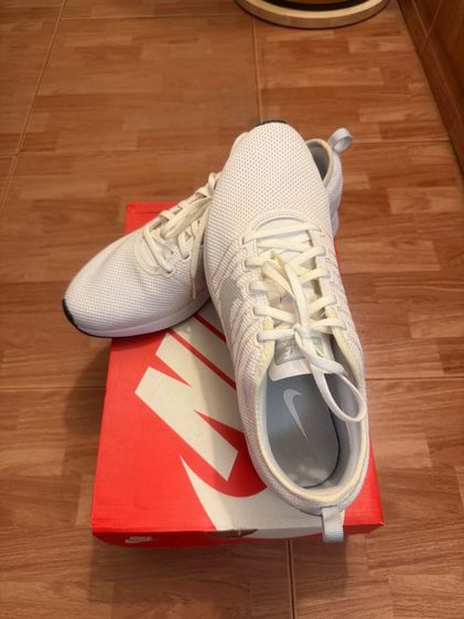 รองเท้า Nike Dualtone Racer สีขาว