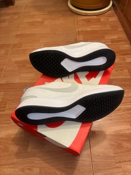 รองเท้า Nike Dualtone Racer สีขาว รูปที่ 5