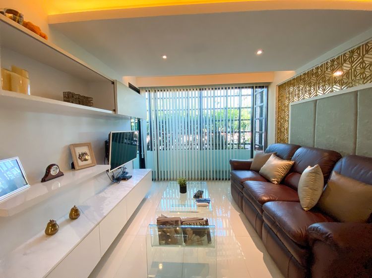 ไม่อนุญาต ตกแต่งครบ ขายห้องแบบ Penthouse ทองหล่อ ซอย 8 ระเบียงใหญ่ ตกแต่งพร้อมอยู่ ตรมละ แสนต้นๆ