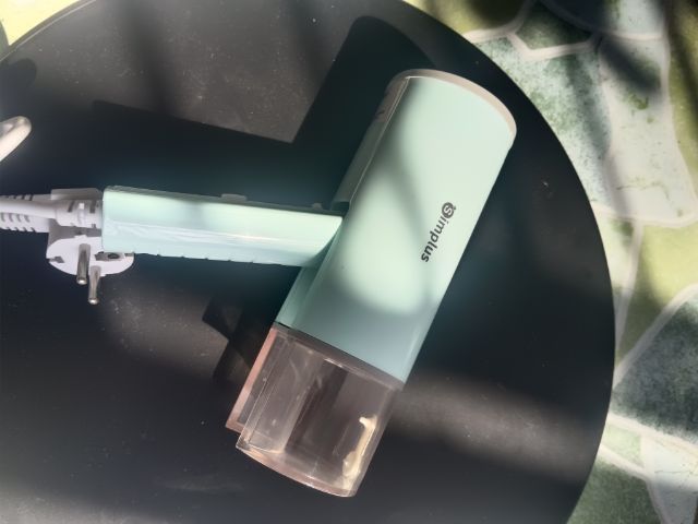 เตารีดไอน้ำพกพา