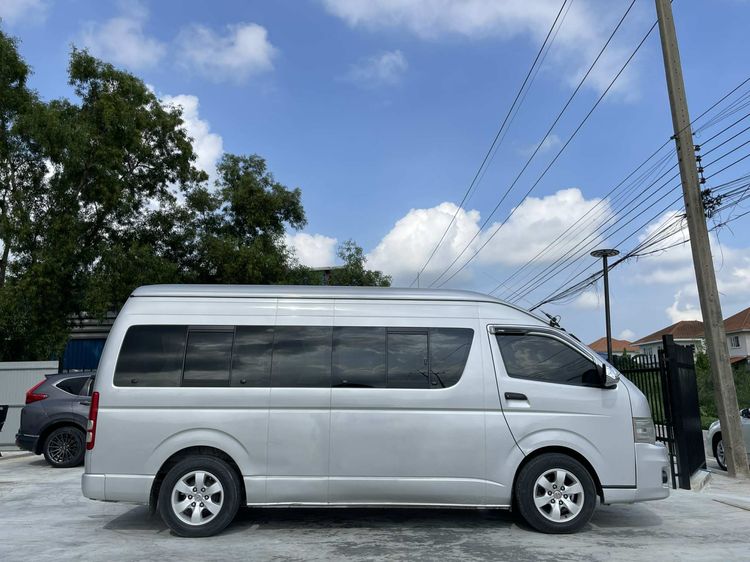 Toyota Commuter 2012 2.5 Van ดีเซล ไม่ติดแก๊ส เกียร์ธรรมดา บรอนซ์เงิน รูปที่ 4