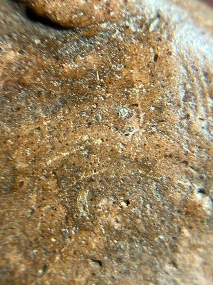 พระนางพญาพิมพ์เข่าตรง วัดนางพญา พิษณุโลก เนื้อดิน รูปที่ 12