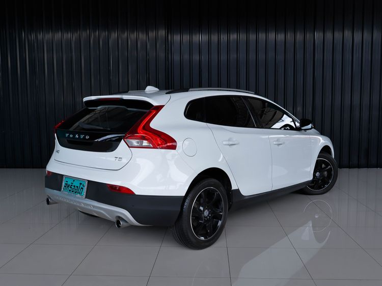 Volvo V40 2014 2.0 Cross Country T5 Sedan เบนซิน ไม่ติดแก๊ส เกียร์อัตโนมัติ ขาว รูปที่ 4