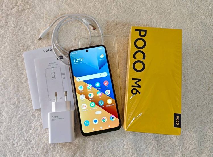 ยี่ห้ออื่นๆ สภาพใหม่ POCO M6 Ram8 สีดํายังมีประกันศูนย์ไทย