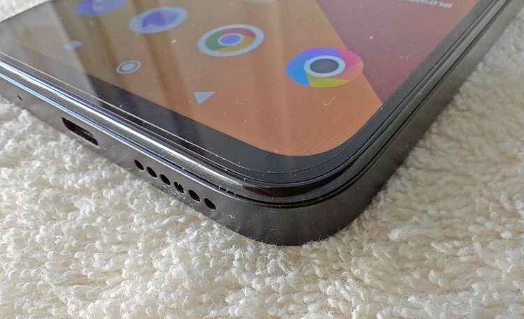 สภาพใหม่ POCO M6 Ram8 สีดํายังมีประกันศูนย์ไทย รูปที่ 8