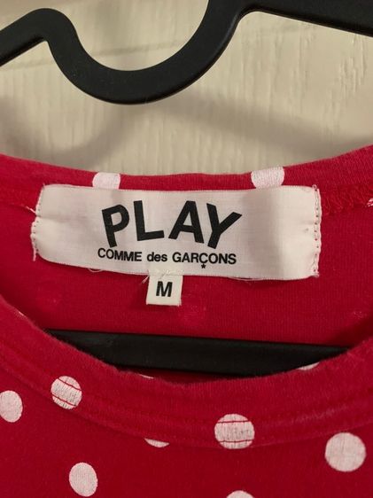 เสื้อยืดแขนยาวลายจุดหัวใจ Comme des Garçons Play สีแดง  รูปที่ 3