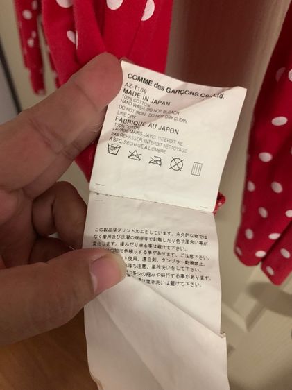 เสื้อยืดแขนยาวลายจุดหัวใจ Comme des Garçons Play สีแดง  รูปที่ 5