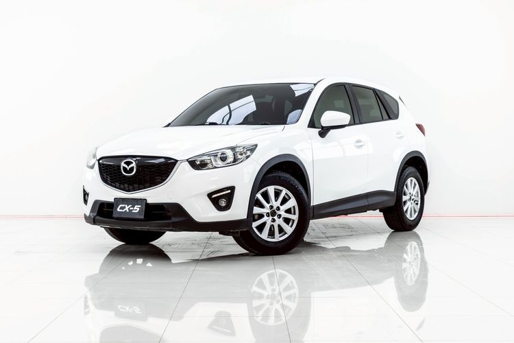 รถ Mazda CX-5 2.0 C สี ขาว