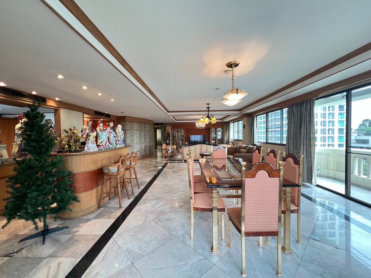 Mano Tower condominium