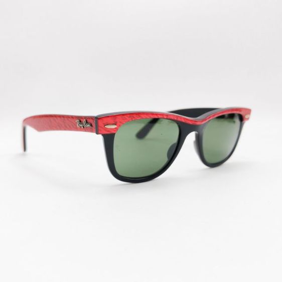 RAY-BAN​ WAYFARER​ USA.