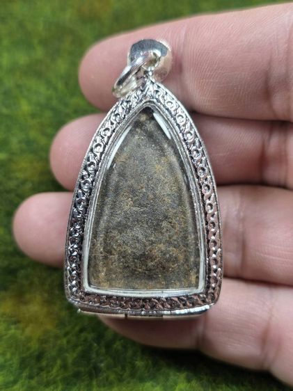 พระหลวงปู่ทวดเนื้อว่านวัดช้างให้เก่าๆ รูปที่ 2