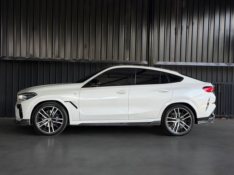 BMW X6 2023 3.0 xDrive40i M Sport Utility-car เบนซิน ไม่ติดแก๊ส เกียร์อัตโนมัติ ขาว รูปที่ 3