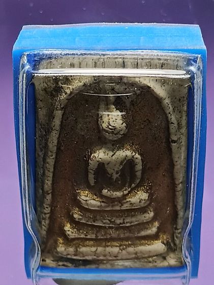 พระสมเด็จวัดระฆ้ง พิมพ์ทรงเจดีย์ รุ่นแรก สภาพสวยเก่า เเกะออกมาจากเลี่ยมทองเก่า เจ้าของเเกะทองไปขาย เหลือเเต่องค์พระ ได้เเบ่งปันมาครับ  รูปที่ 6