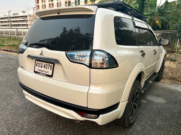 Mitsubishi Pajero Sport 2012 2.4 GLS Utility-car เบนซิน LPG เกียร์ธรรมดา ขาว รูปที่ 2