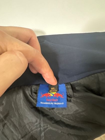 เสื้อกันหนาว redbull รูปที่ 2
