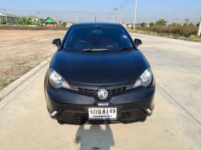 รถ MG MG3 1.5 X สี ดำ