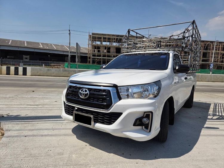 รถ Toyota Hilux Revo 2.4 J Plus สี ขาว