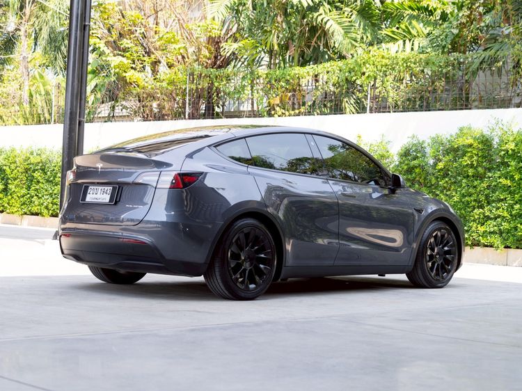 Tesla Model Y 2022 Long Range RWD Utility-car ไฟฟ้า ไม่ติดแก๊ส เกียร์อัตโนมัติ เทา รูปที่ 4