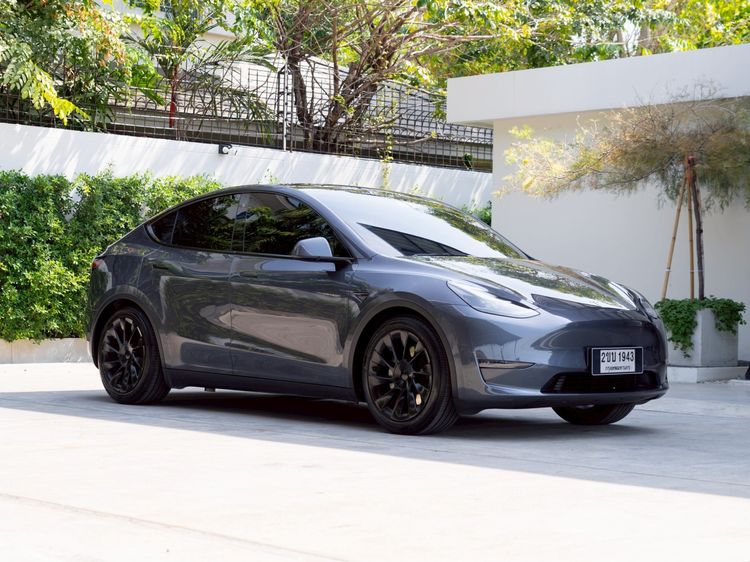 รถ Tesla Model Y Long Range RWD สี เทา