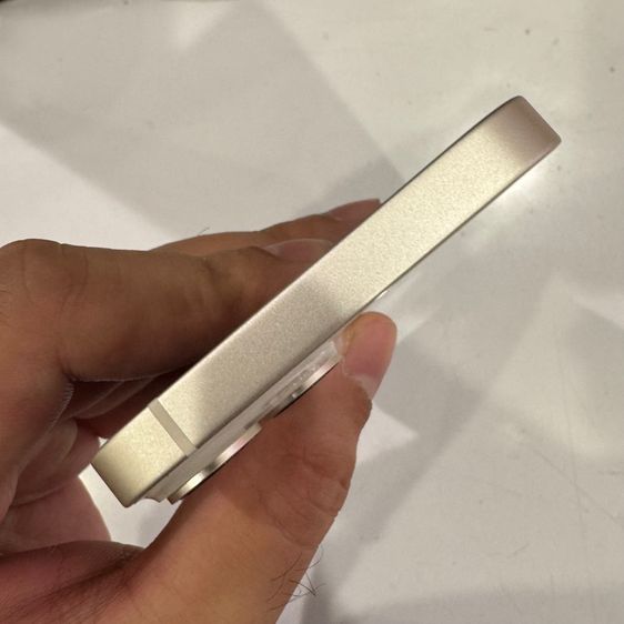 iphone14 128gb สีขาว เครื่องศูนย์ไทย สภาพใหม่ สุขภาพแบต88เปอร์เซ็นต์ รูปที่ 3