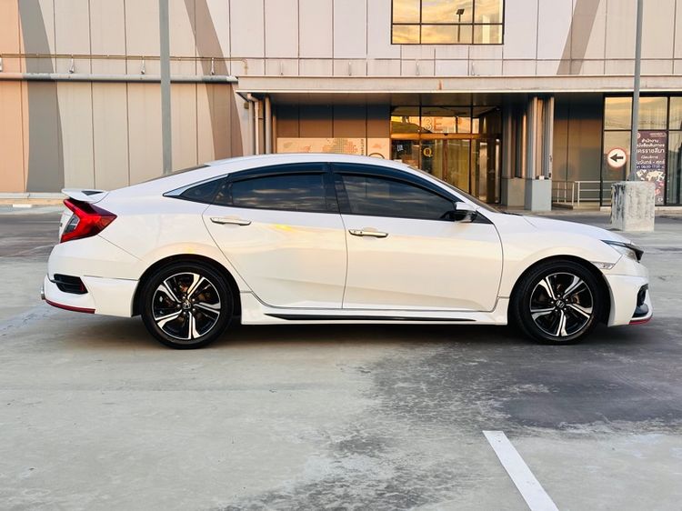 Honda Civic 2017 1.5 Turbo RS Sedan เบนซิน ไม่ติดแก๊ส เกียร์อัตโนมัติ ขาว รูปที่ 3