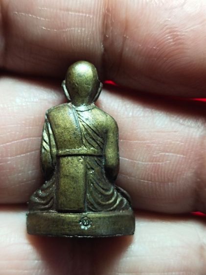 รูปหล่อปั๊มหลวงพ่อทบ วัดชนแดน  รุ้นโดดร่ม ปี2500 รูปที่ 4