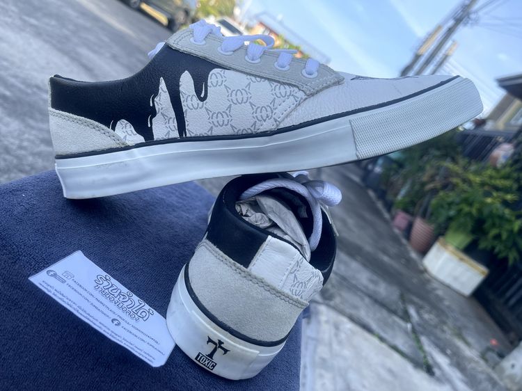 รองเท้าผ้าใบหนังแท้ Toxic Size 42 ใหม่กริ๊บ รูปที่ 5