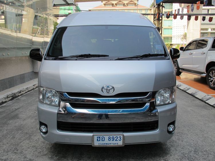 Toyota Commuter 2019 3.0 Van ดีเซล ไม่ติดแก๊ส เกียร์ธรรมดา บรอนซ์เงิน รูปที่ 3