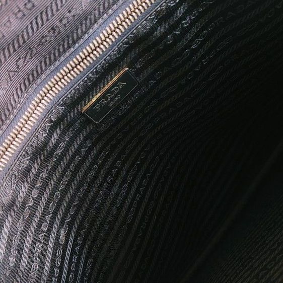 Prada Saffiano Travel Briefcase VR0023 สีดำ ซื้อตรงจากอิตาลี Full set like new
 รูปที่ 11