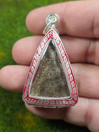 พระนางพญากรุพิษณุโลกเนื้อดินเก่าๆ รูปที่ 2