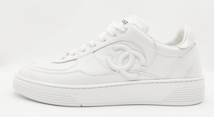 Chanel Calfskin CC Sneakers White
Used Like New รูปที่ 3