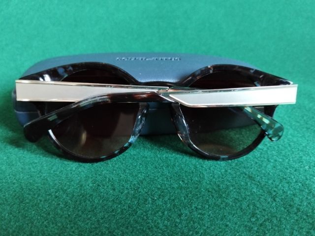 ขอขายแว่นตากันแดด Unisex แบรนด์ Oscar X Frank รุ่น Club lebah 008BH แท้ แว่นตานี้ขึ้นชื่อในออสเตรเลียขนาดหน้ากว้าง 14ซม.ก้านยาว 14ซม.  รูปที่ 12