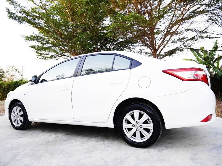 Toyota Vios 2014 1.5 E Sedan เบนซิน ไม่ติดแก๊ส เกียร์อัตโนมัติ ขาว รูปที่ 3