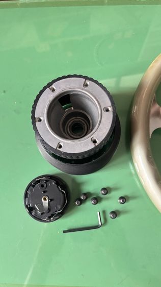 พวงมาลัยรถแต่งญี่ปุ่น รูปที่ 4